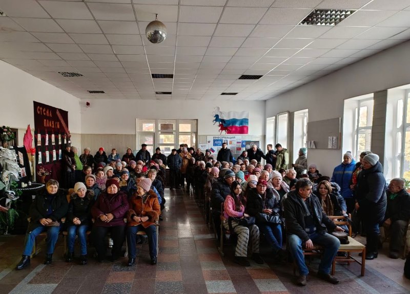 Встреча с жителями села Безыменное.