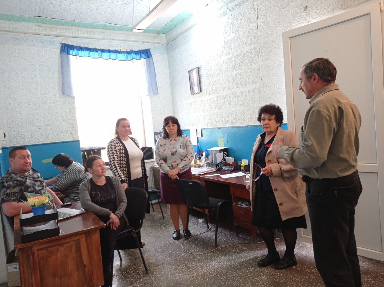 Встреча с трудовым коллективом Розовской школы..