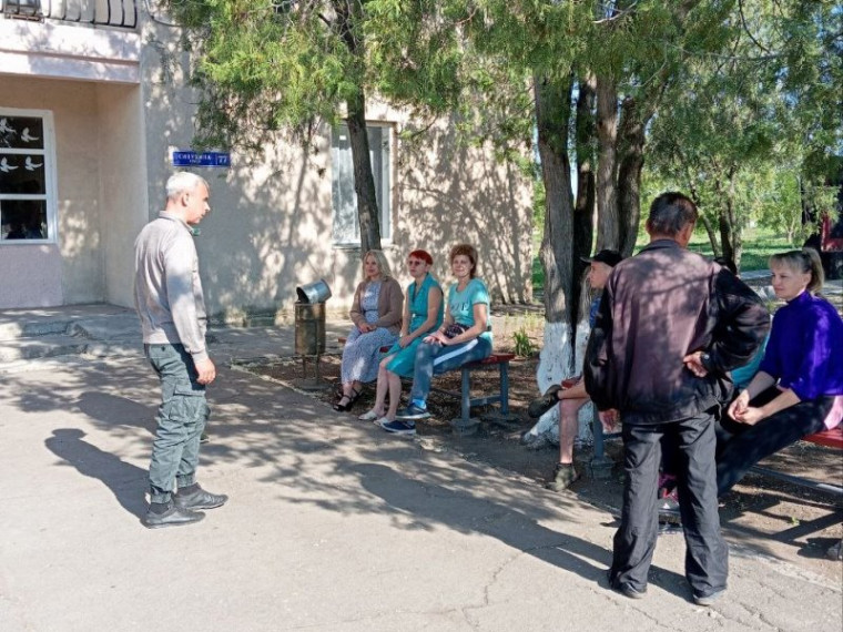 Встреча с жителями села Павлополь. Встреча с жителями села Павлополь.