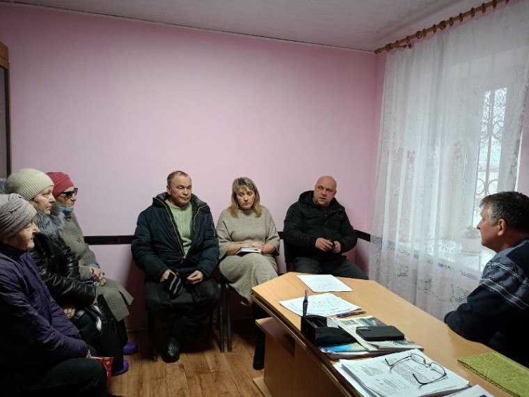 Встреча с жителями села Саханка. Встреча с жителями села Саханка.